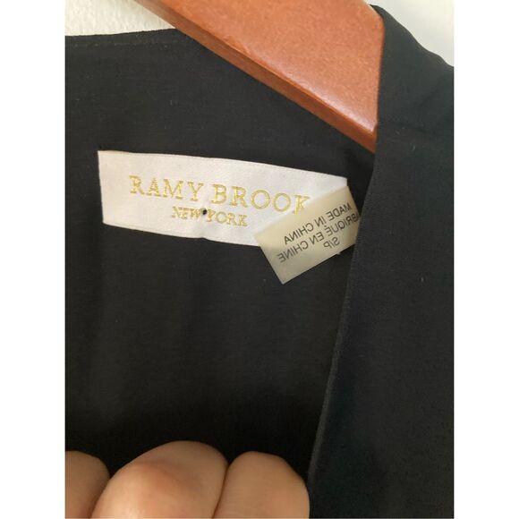 Ramy Brook silk cold‎ shoulder black blouse - Picture 5 of 7